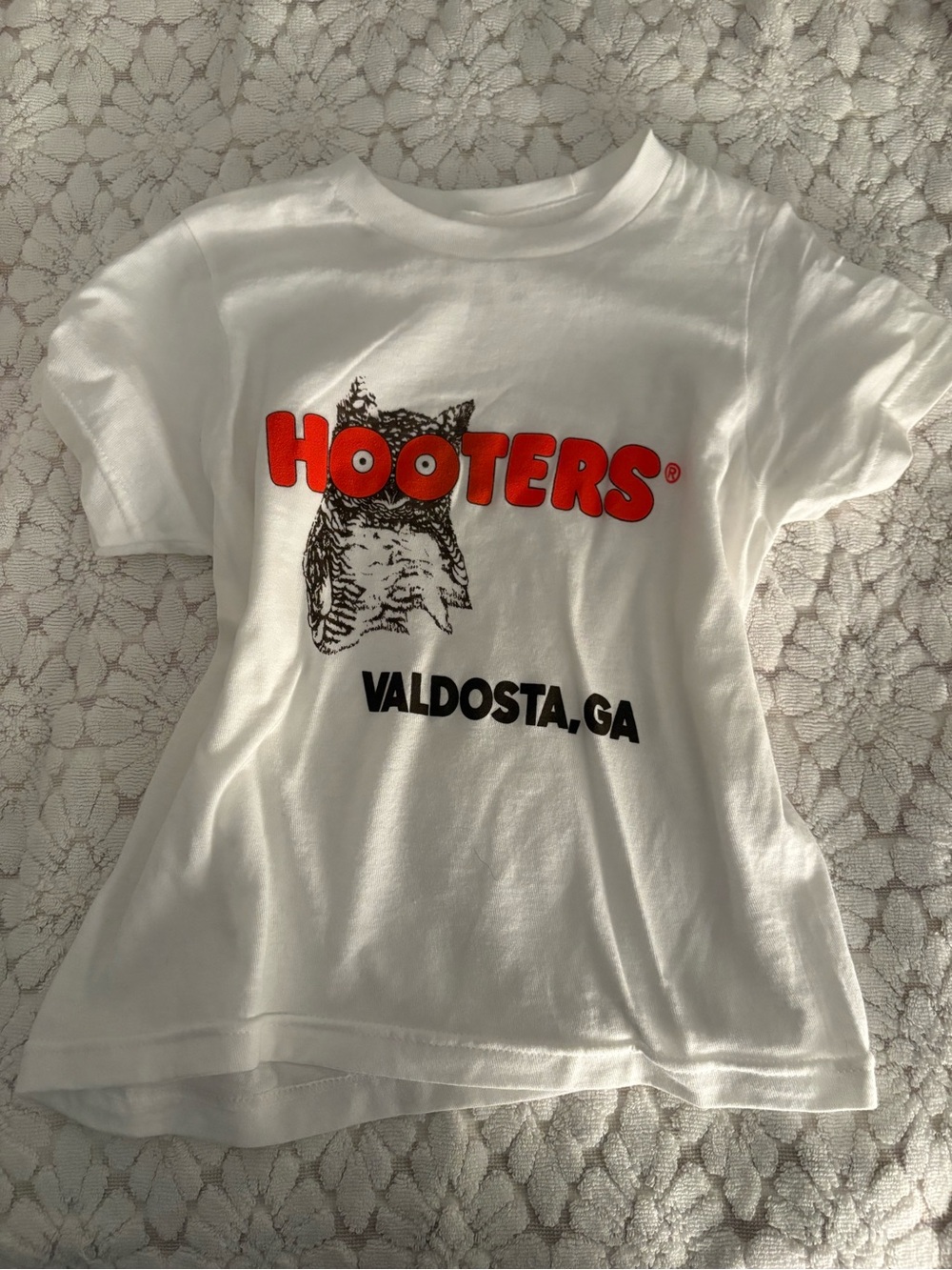Hooters Valdosta, GA White Baby Tee